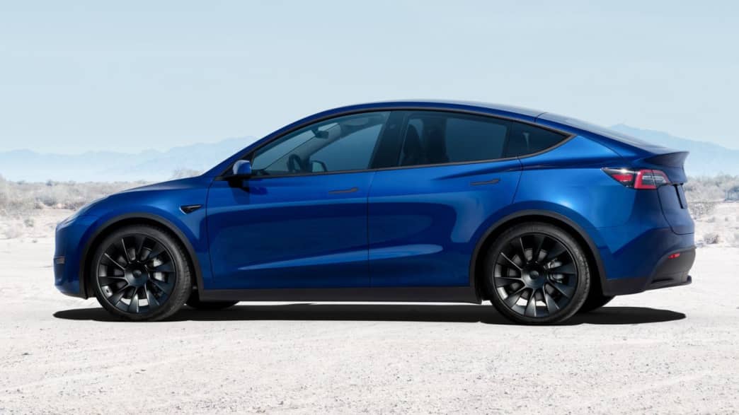 Tesla Model Y Maximum Range AWD (ab 09/21) 3 Tesla Model Y Maximum Range AWD (ab 09/21) 3