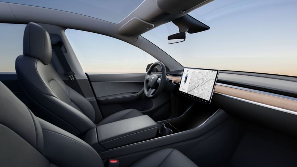 Tesla Model Y Maximum Range AWD (ab 09/21) 4 Tesla Model Y Maximum Range AWD (ab 09/21) 4