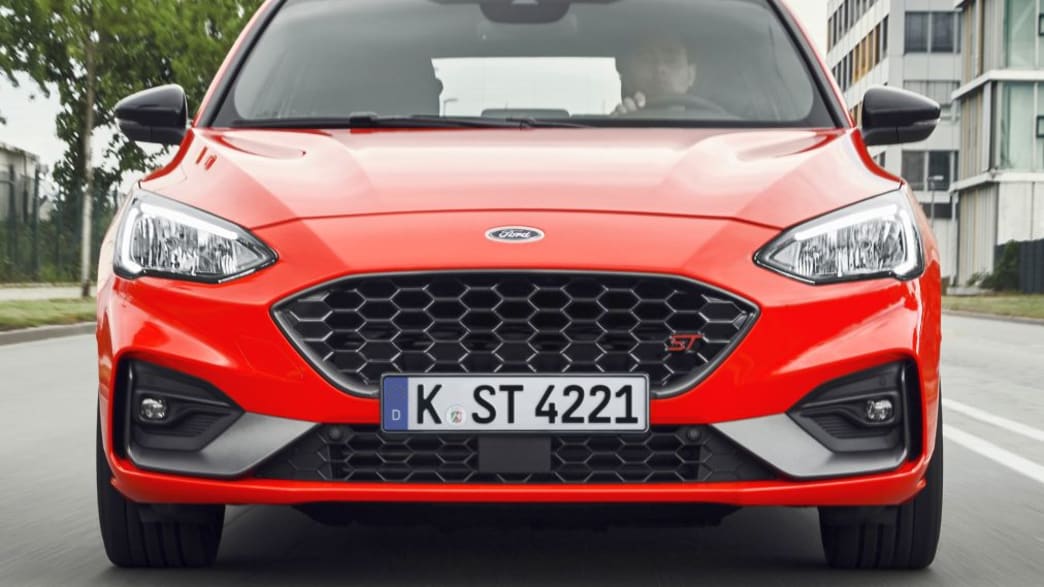 Ford Focus Turnier ST 2.3 EcoBoost Styling-Paket (08/20 - 01/22) 1 Ford Focus Turnier ST 2.3 EcoBoost Styling-Paket (08/20 - 01/22) 1