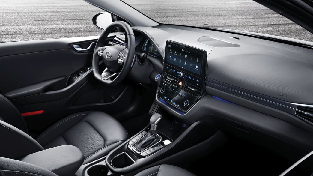 Hyundai IONIQ Elektro (38,3 kWh) Style-Paket (09/19 - 02/22) 5 Hyundai IONIQ Elektro (38,3 kWh) Style-Paket (09/19 - 02/22) 5