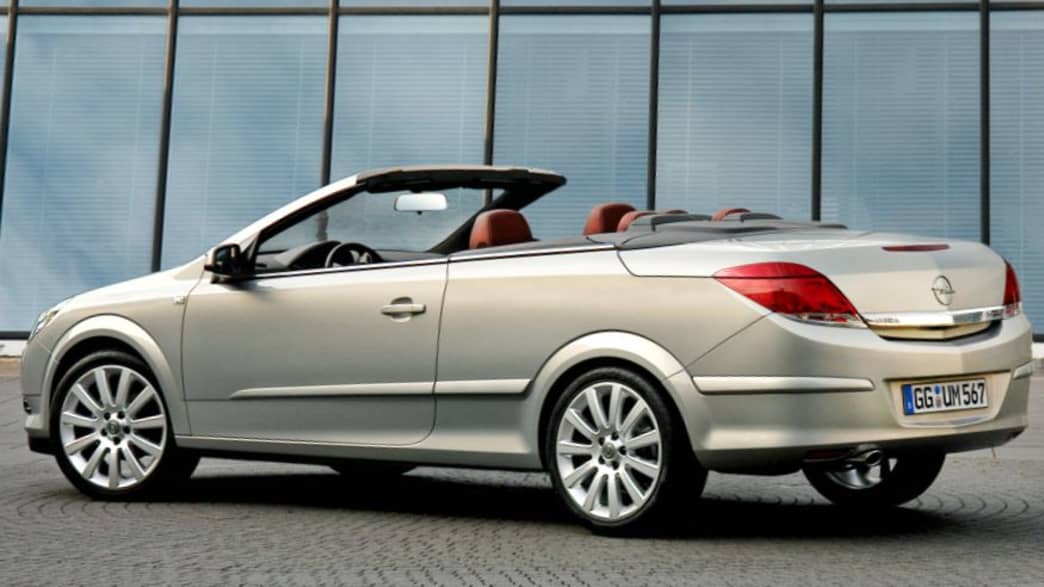 Opel Astra Twintop 1.6 Twinport Cosmo (05/06 - 02/07) 2 Opel Astra Twintop 1.6 Twinport Cosmo (05/06 - 02/07) 2