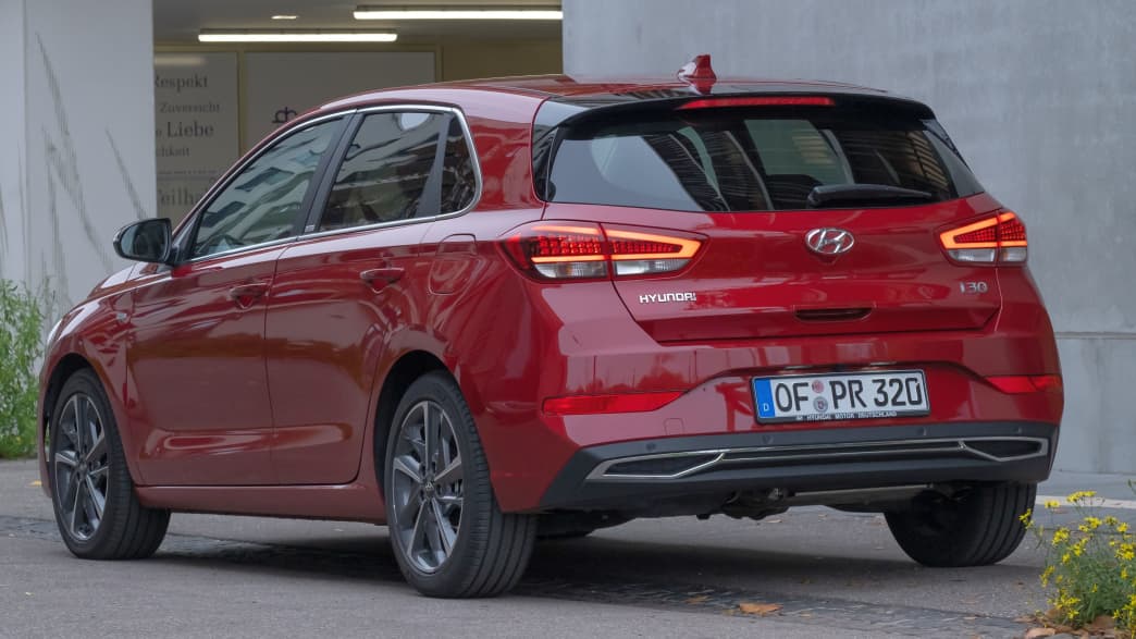 Hyundai i30 1.6 CRDi Intro DCT (07/20 - 09/20) 4 Hyundai i30 1.6 CRDi Intro DCT (07/20 - 09/20) 4