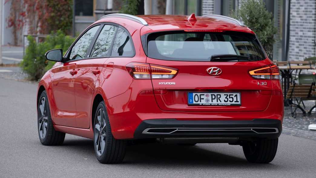 Hyundai i30 Kombi 1.6 CRDi 48V-Mildhybrid Trend (07/20 - 09/20) 4 Hyundai i30 Kombi 1.6 CRDi 48V-Mildhybrid Trend (07/20 - 09/20) 4