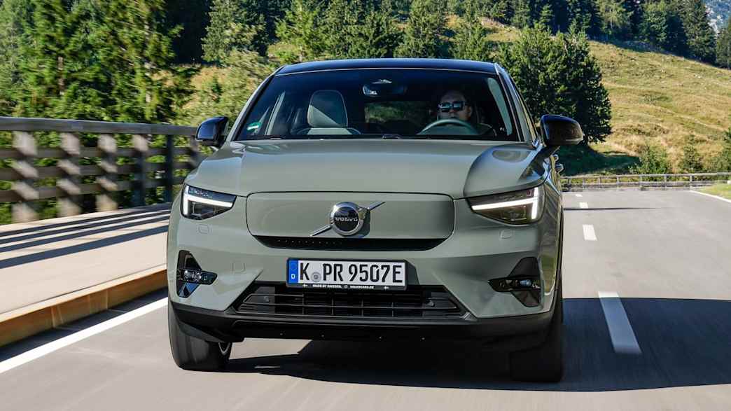 Volvo C40 Recharge Pure Electric Twin 1st Edition (10/21 - 03/22) 1 Volvo C40 Recharge Pure Electric Twin 1st Edition (10/21 - 03/22) 1