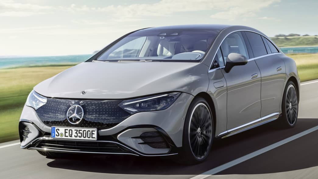 im06401-1-mercedes-benz-eqe.jpeg