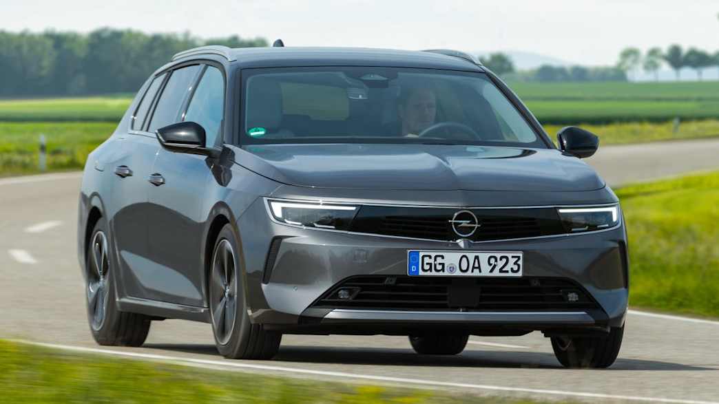 Opel Astra Sports Tourer 1.5 Diesel Business Edition Automatik (03/22 - 05/22) 1 Opel Astra Sports Tourer 1.5 Diesel Business Edition Automatik (03/22 - 05/22) 1