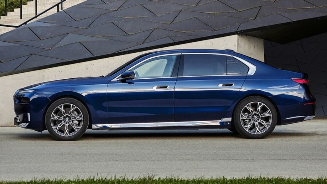 BMW 740d xDrive Steptronic (ab 03/23) 3 BMW 740d xDrive Steptronic (ab 03/23) 3