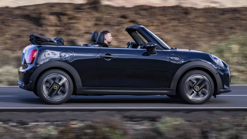 MINI Cabrio Cooper SE nicht bekannt – 184 PS · Strom · Katalog-ID 327295 – weitere Fahrzeugansicht 3