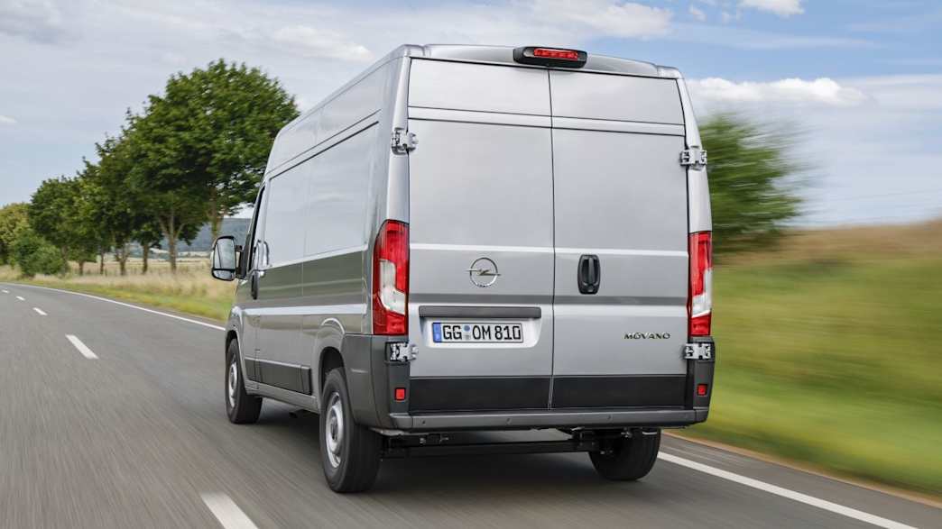 Opel Movano Cargo Doppelkabine L4H2 35 Hochdach Mit berhang 2 2 Opel Movano Cargo Doppelkabine L4H2 35 Hochdach Mit berhang 2 2