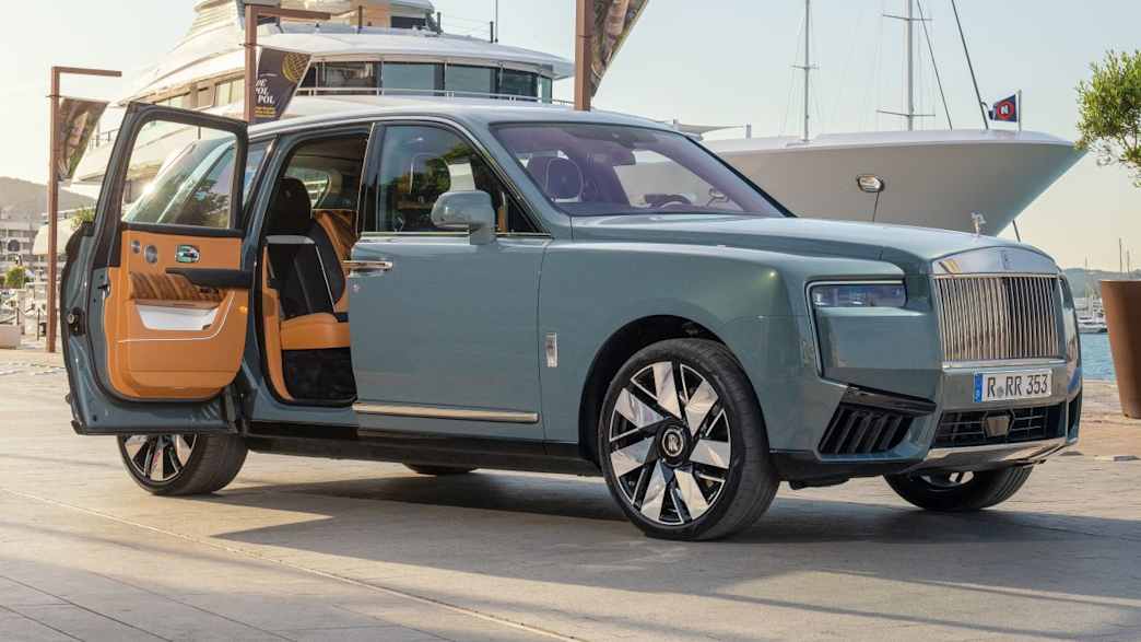 Rolls-Royce Cullinan 6.8 V12 Automatik – 571 PS · Super Plus · Katalog-ID 346692 – Fahrzeugansicht