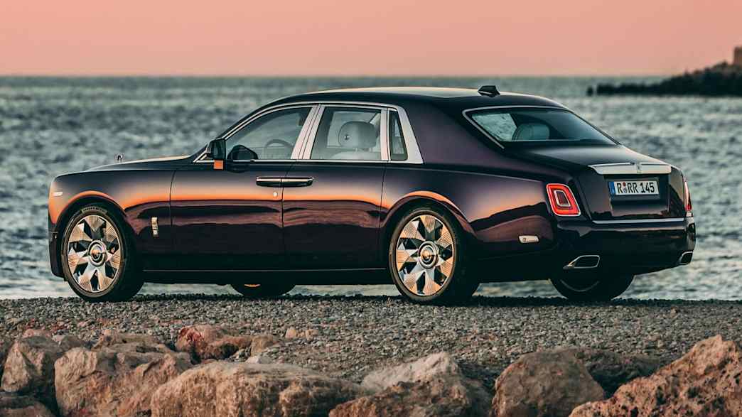 Rolls-Royce Phantom EWB 6.8 V12 Automatik – 571 PS · Super Plus · Katalog-ID 346696 – weitere Fahrzeugansicht 3