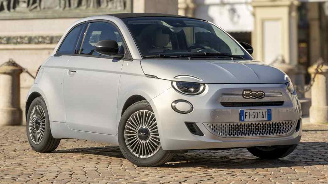 Fiat 500 Cabrio 1.0 Firefly Dolcevita – 65 PS · Super · Katalog-ID 350392 – Hauptansicht