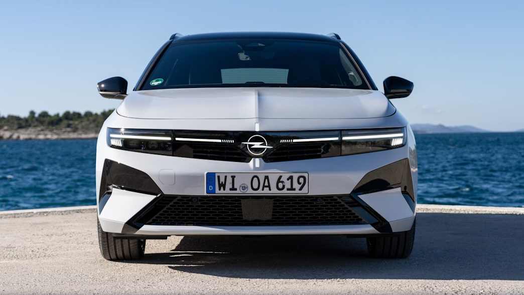 Opel Astra Electric Sports Tourer Ultimate – 156 PS · Strom · Katalog-ID 348587 – Hauptansicht