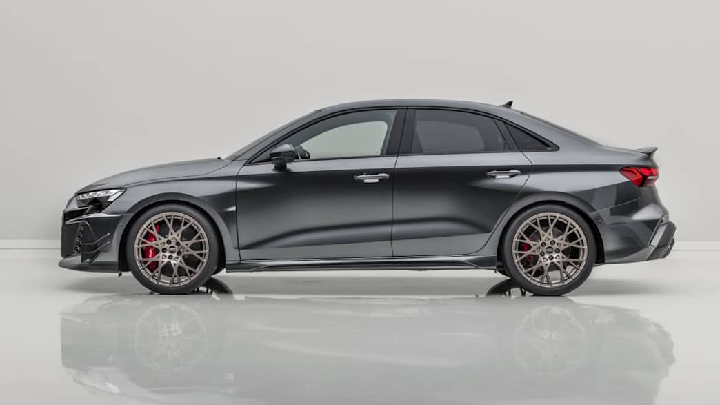 Audi RS3 Limousine competition limited S tronic – 400 PS · Super Plus · Katalog-ID 350145 – weitere Fahrzeugansicht 3