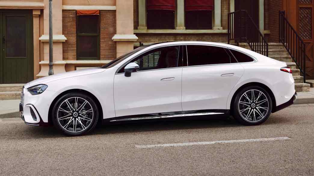 Mercedes-Benz C 400 elektrisch AMG Line Plus 4MATIC – 489 PS · Strom · Katalog-ID 350954 – weitere Fahrzeugansicht 4