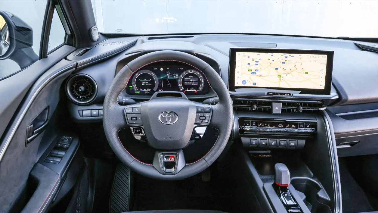 Toyota C-HR Hybrid (2024): Testfahrt mit dem neuen Modell, Daten