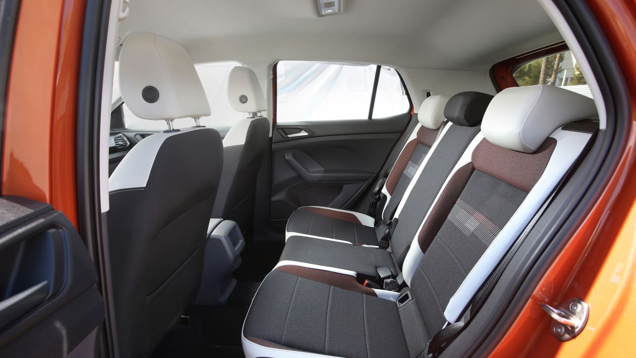 VW überarbeitet den Bestseller T-Cross SUV: Innenraum und Ausstattung