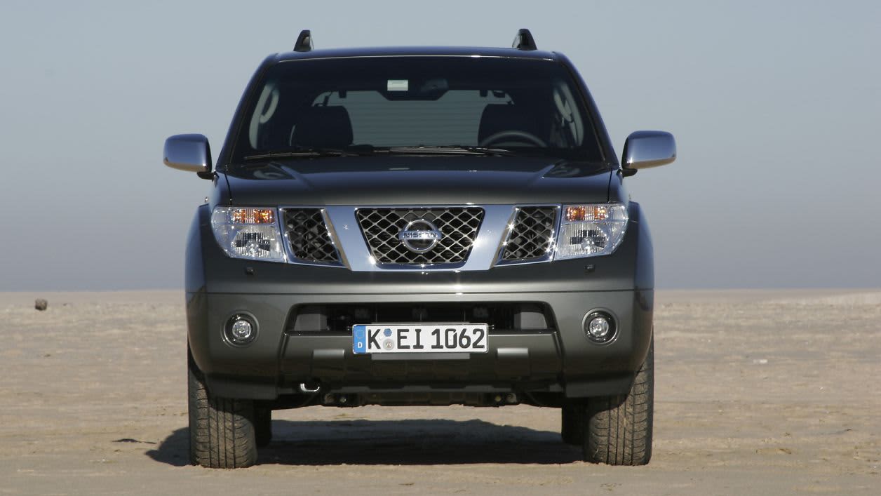 Nissan Pathfinder . dCi Premium (/0 - /): Technische