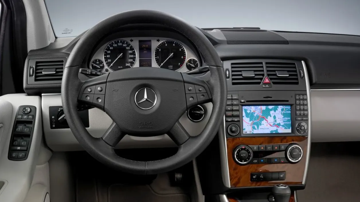 Mercedes-Benz B 180 CDI Autotronic (04/08 - 04/10): Technische Daten,  Bilder, Preise