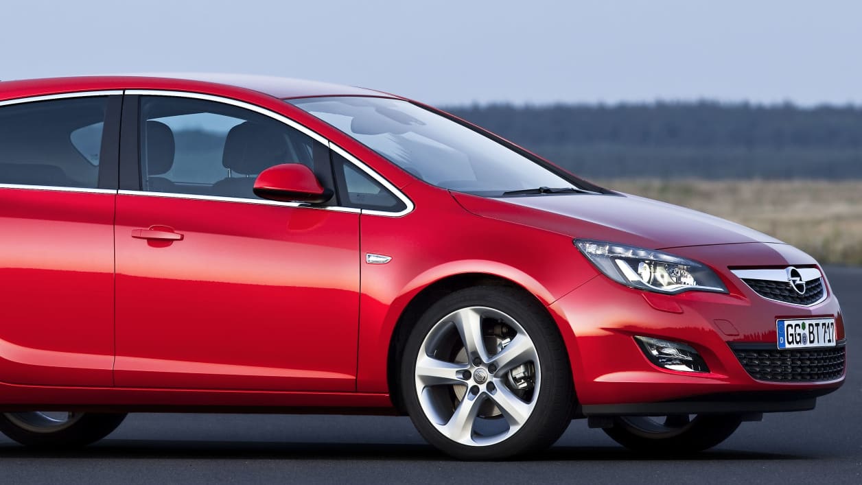 Opel Astra 1.4 Turbo Sport (12/09 - 06/12): Technische Daten, Bilder, Preise