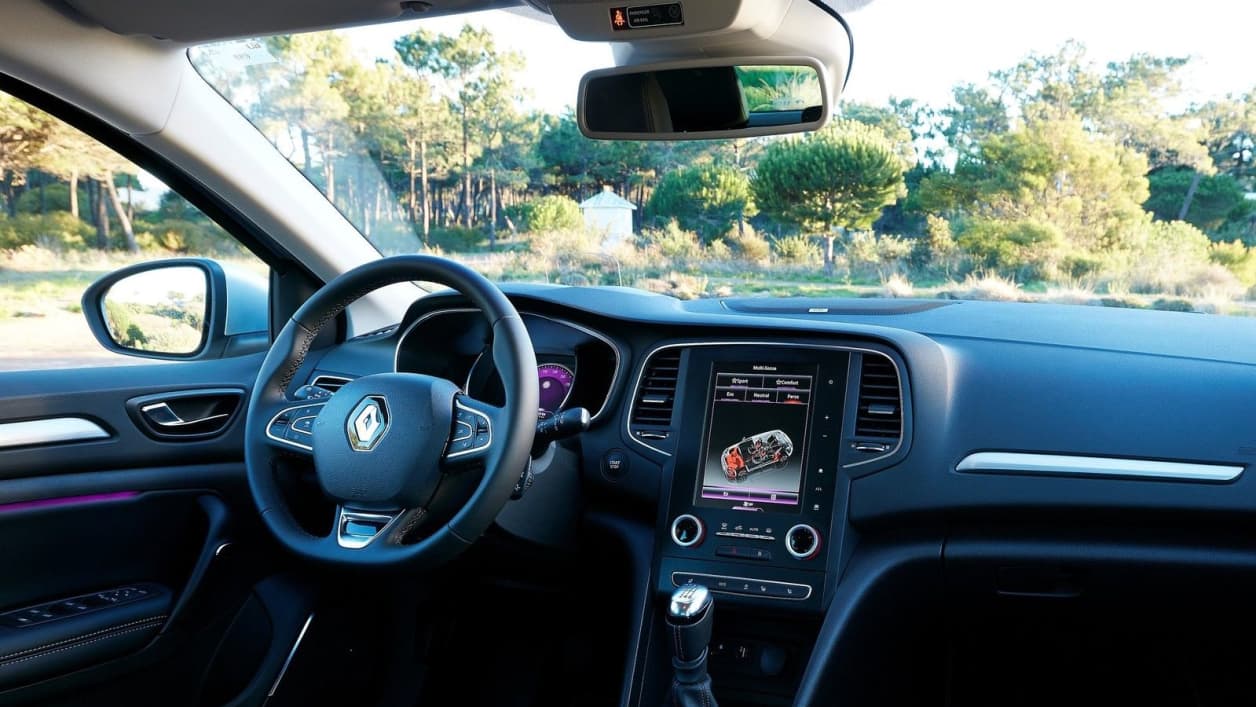 Renault Mégane ENERGY TCe 130 Bose EDC (03/16 - Technische Daten, Bilder, Preise | ADAC