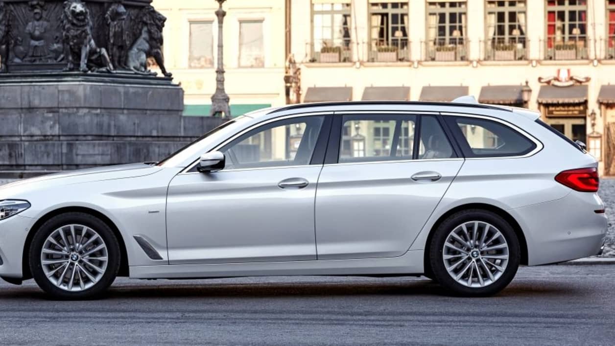 BMW 520d Touring Luxury Line Steptronic (07/18 - 06/19): Technische Daten,  Bilder, Preise