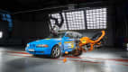 Crashtest Auto gegen Motorrad