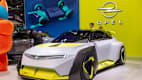 Frontansicht eines Opel Corsa Vision Gran Turismo auf der IAA 2025 in München.