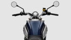 Detailaufnahme des Lenkers der 700 CL X Heritage