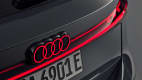 Rücklicht und Logo am Audi A6 e-tron
