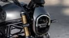 Scheinwerfer der Benelli Leoncino 800