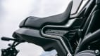 Sitz der Benelli Leoncino 800