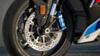 Das Vorderrad der BMW M 1000 R