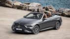 Front und Seitenansicht eines stehenden Mercedes CLE