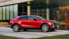 Seitenansicht eines stehenden Cadillac Lyric