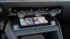 Innenaufnahme des Citroen e-C4Xmit Handyablage