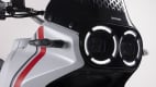 Scheinwerferdetail der Ducati Desert X