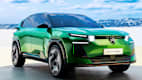 Front und Seitenansicht eines stehenden Citroen C5 Aircross