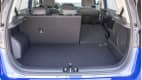 Kofferraum eines blauen Kia E-Soul