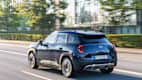 Mini Aceman von hinten in Fahrt