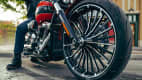 Vorderraddetail der Harley-Davidson Breakout 117