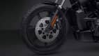 Vorderrad der Harley-Davidson Nightster