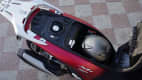 Die Honda SH 350i in rot