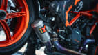 Auspuff und Motor der  KTM 1290 SUPER DUKE R