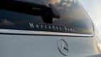Heckdetail des Logos der neuen Mercedes V-Klasse
