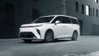 Front und Seitenansicht eines stehenden Maxus Mifa 9
