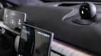 Nahaufnahme des Display des NIO ET7 mit Nomi, der Sprachassistenz in Form einer Kugel