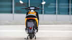 Heckansicht einer stehenden Piaggio.1 Active