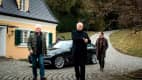 Tatort Kommisare Ivo Batic und Franz Leitmayr vor einem BMW