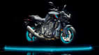 Seitenansicht einer stehenden Yamaha MT-10